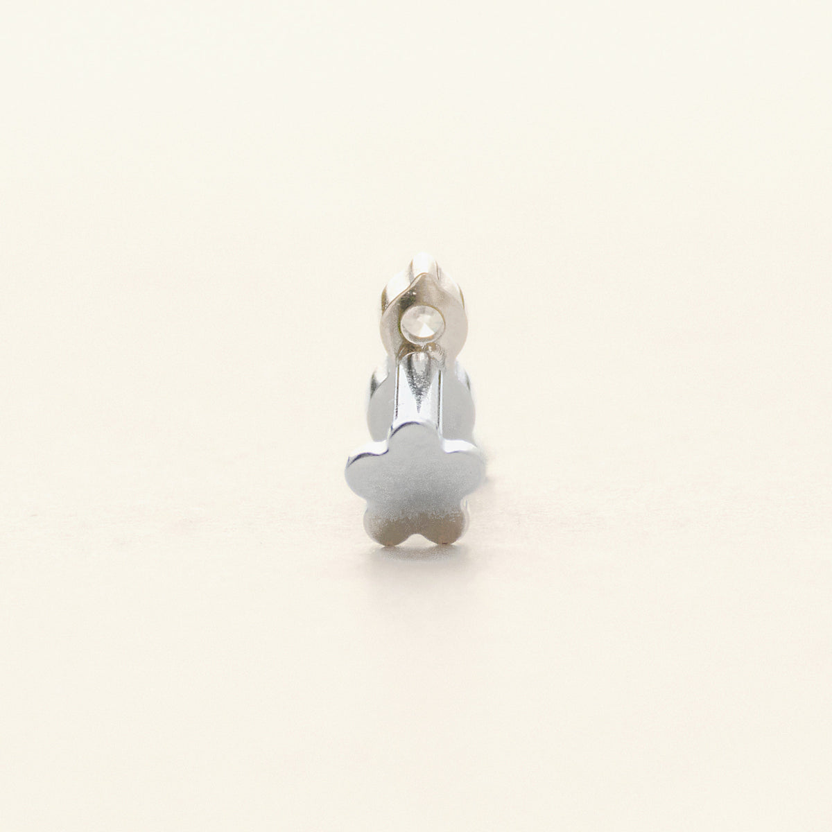 Aura Stud フラットバックの裏側｜Rozea