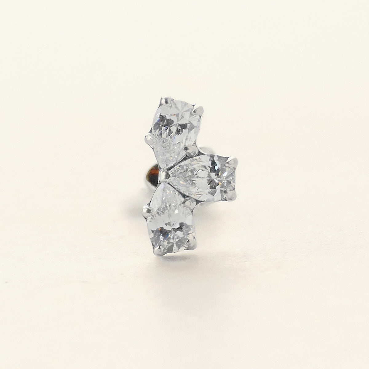 Bloom Stud シルバー 拡大｜Rozea